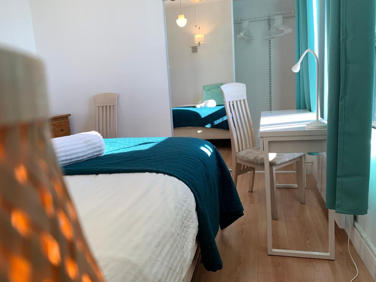 Chambres El Mediterraneo Rooms Монреаль Экстерьер фото